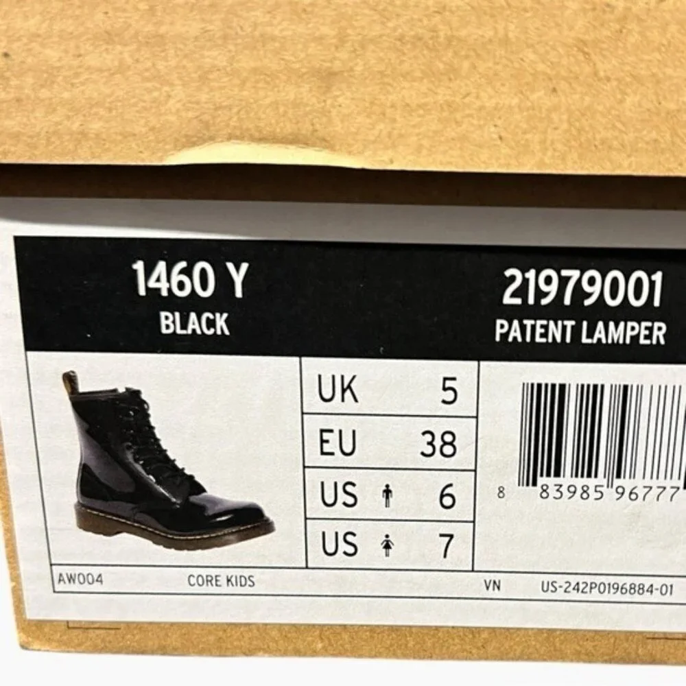 🌻NEW Dr. Martens 1460 Youth Patent Leather Lace-Up Boots Yellow Stitch Boots
